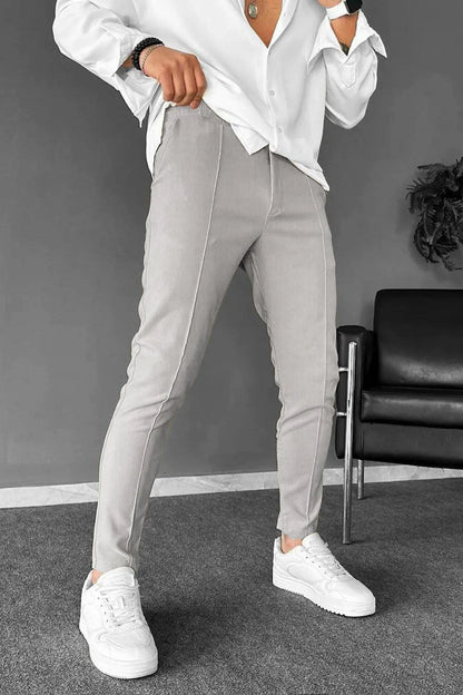 👖 Premium Slim-Fit Trousers – Versatile Elegance